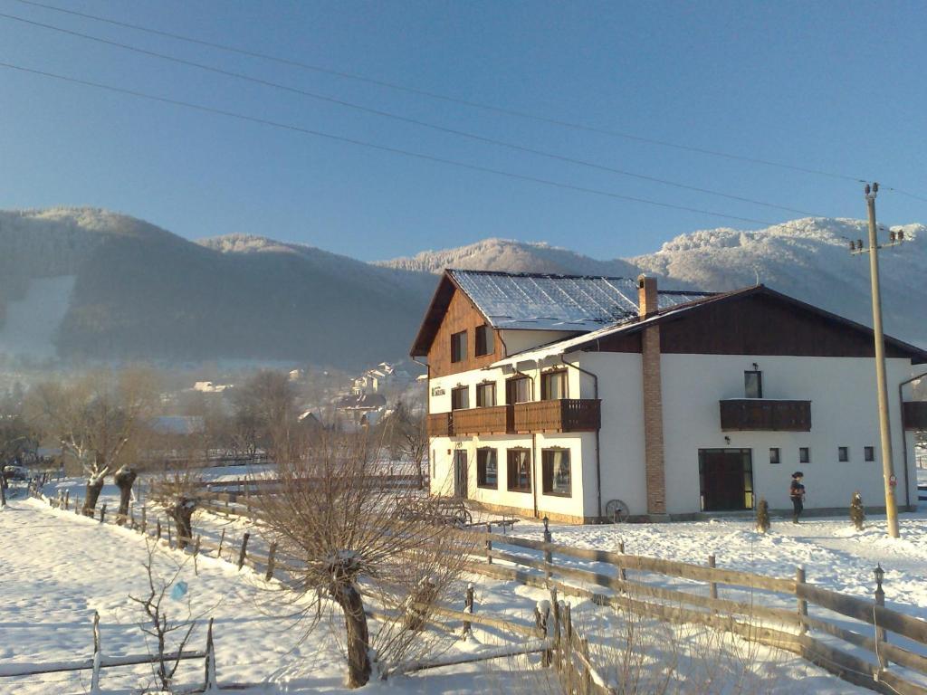 Serena Guesthouse Bran Törcsvár Kültér fotó